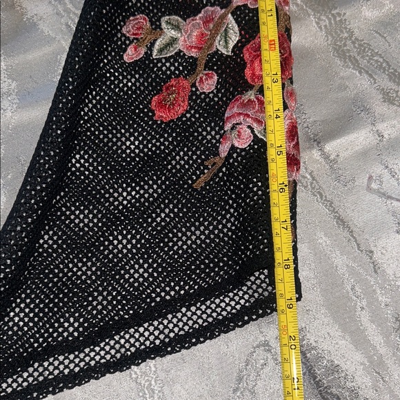 Elegant Black Dress with Floral Accents - Picture 9 of 13